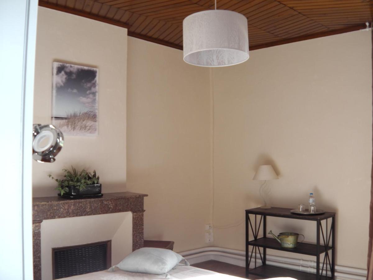Aux Vieux Fours Bed & Breakfast Noaillac Exterior foto